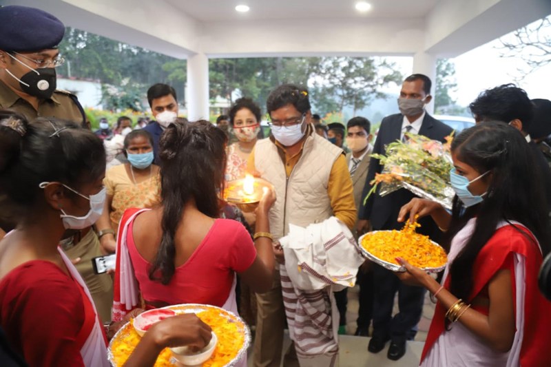 Jharkhand CM Hemant Soren welcomed by tribals of Netaharat