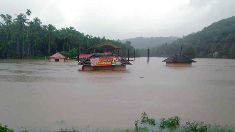 A view of water logged Kayyur Alinkeezhil Bhagavathi temple