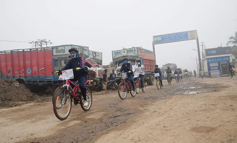 NCC Cadets cycling on occasion of Vijay Diwas