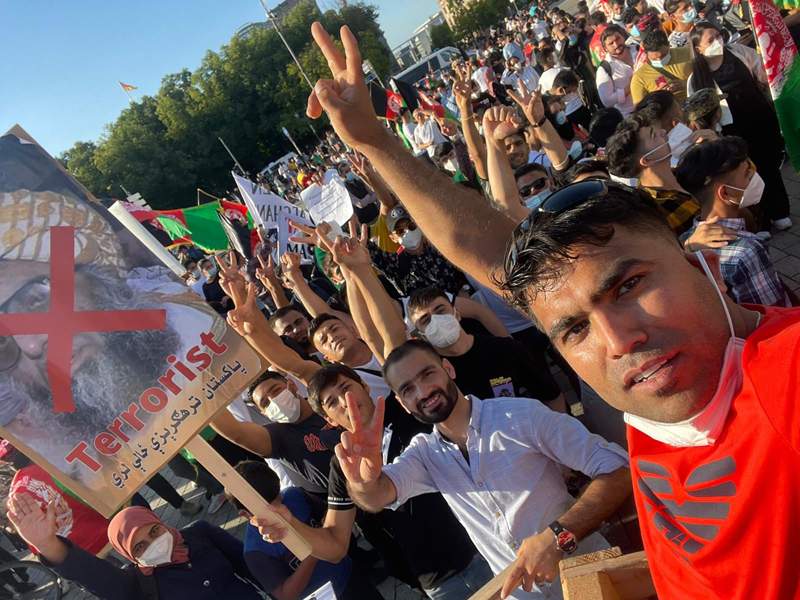 Demonstrators protest against Pakistan over Afghanistan crisis in Berlin on Sunday.