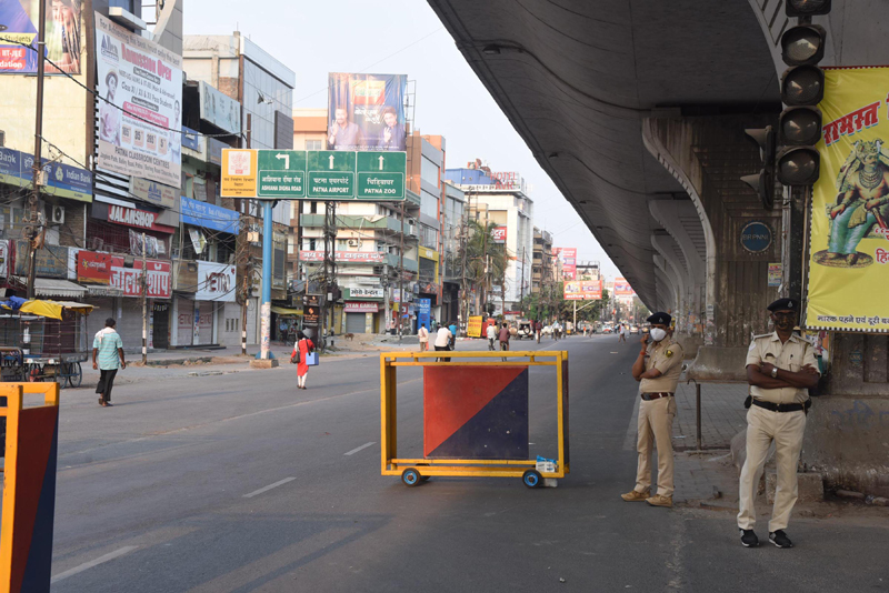 Patna: Police stand guard during total lockdown