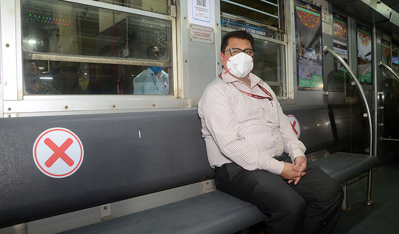 Kolkata bids farewell to non-AC metro