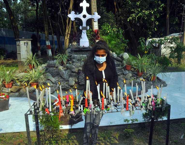 Glimpses of Christmas celebrations in Kolkata