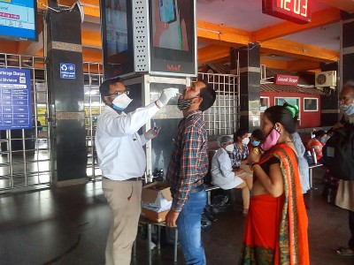 India records 18,870 new COVID-19 cases in past 24 hours