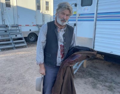 Alec Baldwin fires prop gun, leaves cinematographer dead: Report