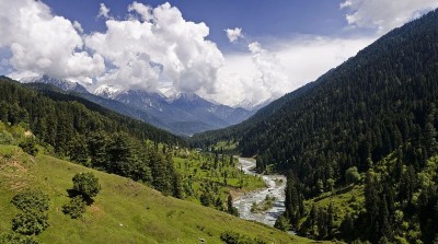 Kashmir: Govt College for Women celebrates Iconic Week Festival