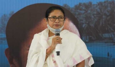 Modi becoming stronger courtesy Congress: Mamata Banerjee in Goa