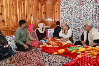 Amit Shah reviews security with heads of agencies in Srinagar directing to end militancy in Jammu and Kashmir