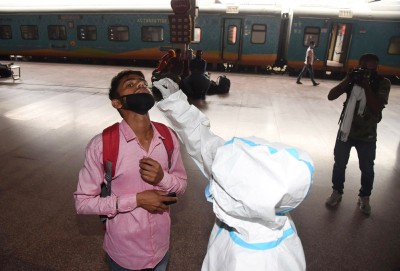 India registers 1,45,384  new COVID-19 cases, 794 deaths 