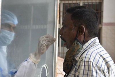 India reports 26,727 COVID-19 cases in 24 hours