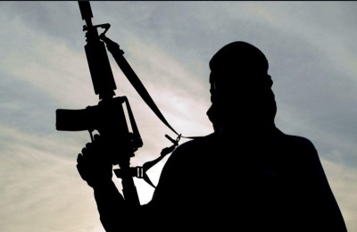 Pakistan: Three police officers killed in clashes with protesters in Lahore