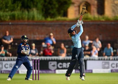 England beat India by 5 wickets in 2nd women’s ODI, take unassailable 2-0 lead