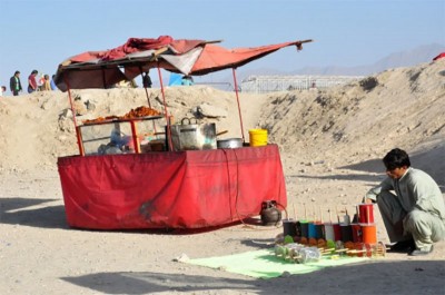 Kabul witnesses rise in vendors amid accelerating poverty