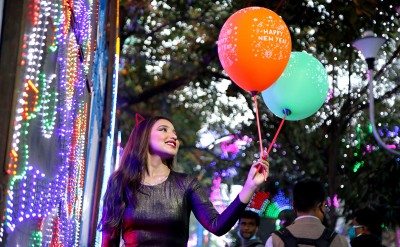 Kolkata welcomes New Year 2021 amid Covid-19 pandemic