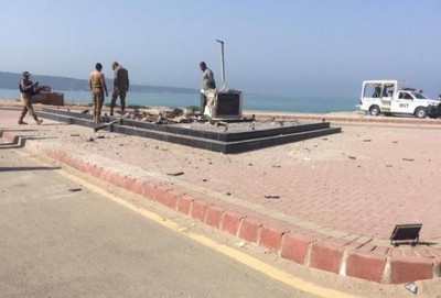 Banned members of BLF destroy Mohammad Ali Jinnah's statue in Pakistan