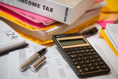 Income Tax officers 'survey' offices of news sites NewsClick and Newslaundry