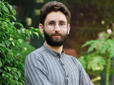 Was denied entry into Delhi restaurant for wearing Indian attire: Kashmiri politician Mir Junaid alleges