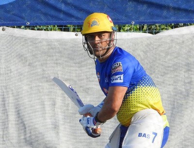 MS Dhoni's parents test positive for Covid-19, hospitalised