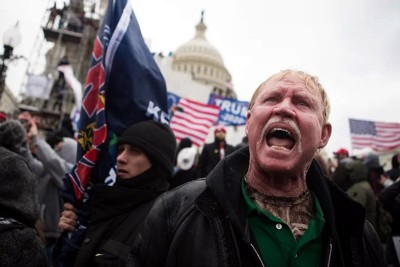 Capitol Building in Michigan closes due to security threat during police investigating