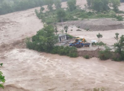 1 killed, 9 feared trapped in landslide in Himachal Pradesh's Kangra dist