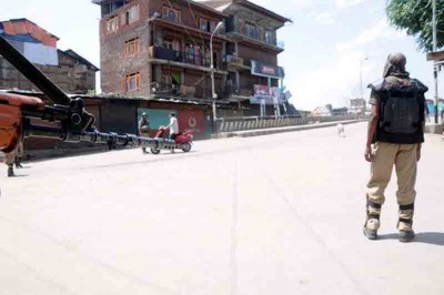 Jammu and Kashmir: Encounter underway security forces and militants in Shopian