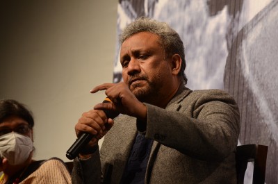 As I got directing Rishi Kapoor was most lovable man: Anubhav Sinha