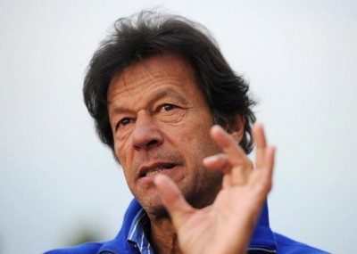 Pakistan slaps two-week ban on travelers from India