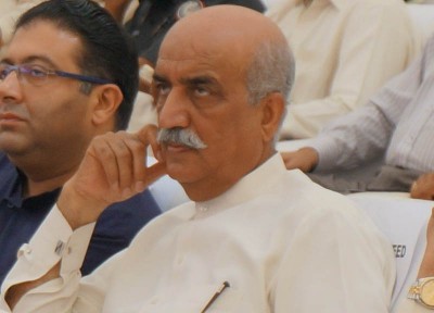 Senior PPP leader slams Imran Khan, says his govt's stubbornness is hurting Pakistan