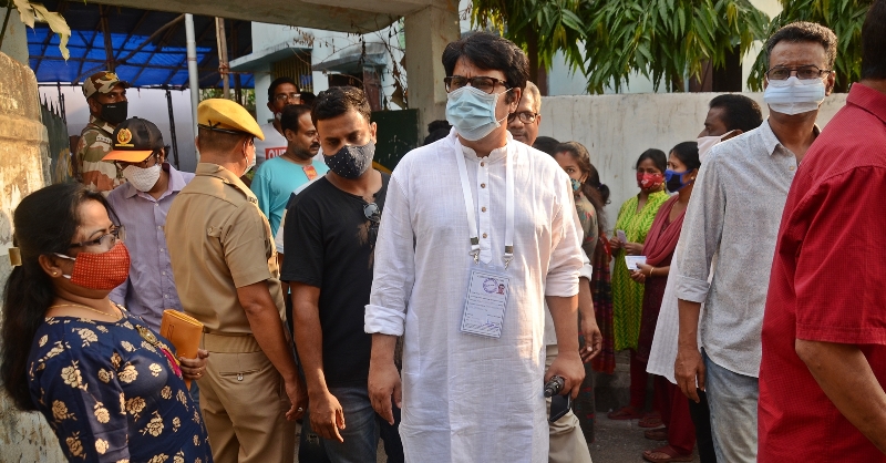 West Bengal Assembly polls: Celebrities exercise their voting rights