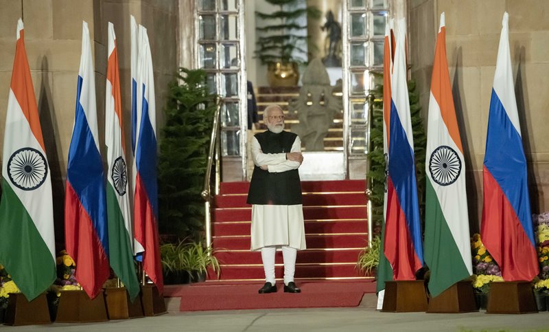 PM Modi, Russian Prez Vladimir Putin arrive for meeting at Hyderabad House in Delhi