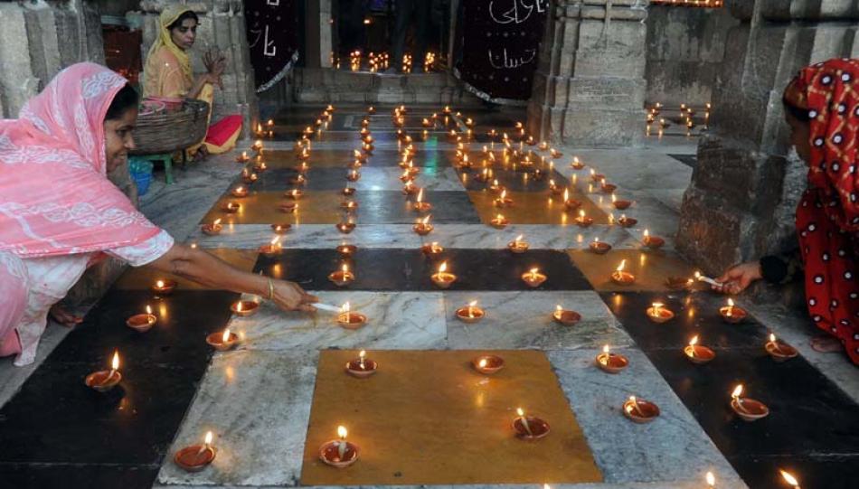 India: Images of the Day