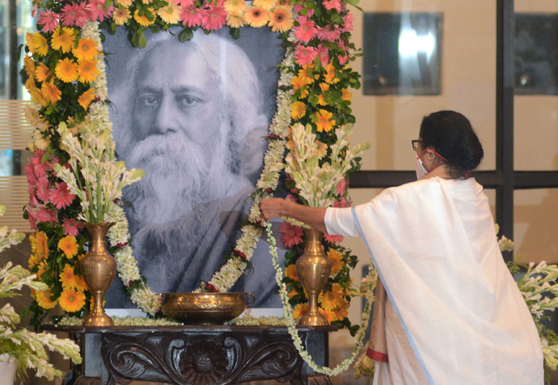 West Bengal CM Mamata Banerjee pays tribute to Rabindranath Tagore