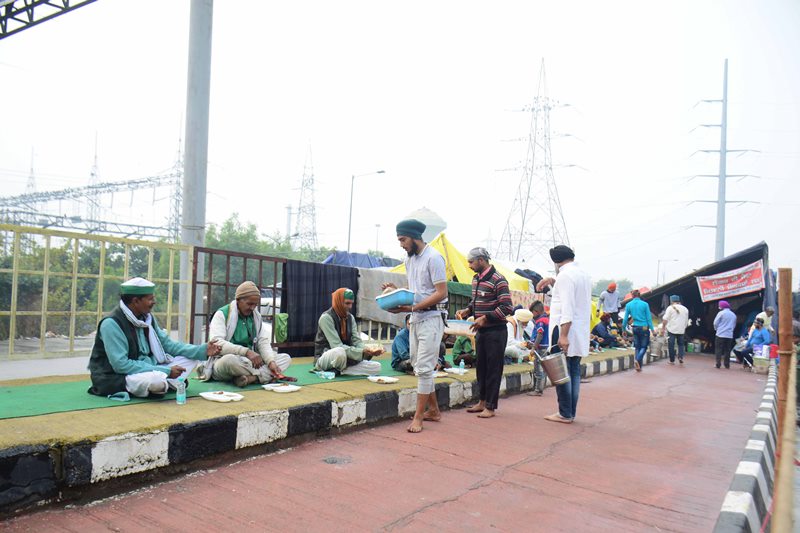 Farmers' protests continue in Singhu border