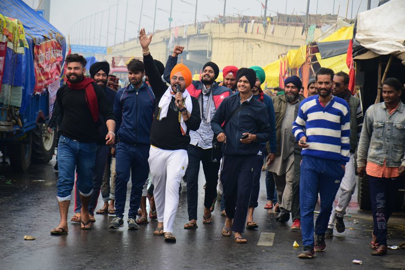 Farmers' protests continue in Singhu border