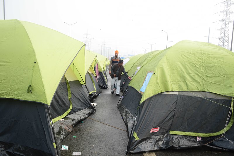Farmers' protests continue in Singhu border