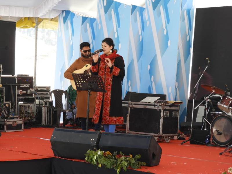 Jammu and Kashmir celebrates Gulmarg Winter Festival