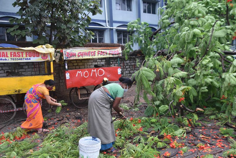 Cyclone Yaas hits Odisha, West Bengal