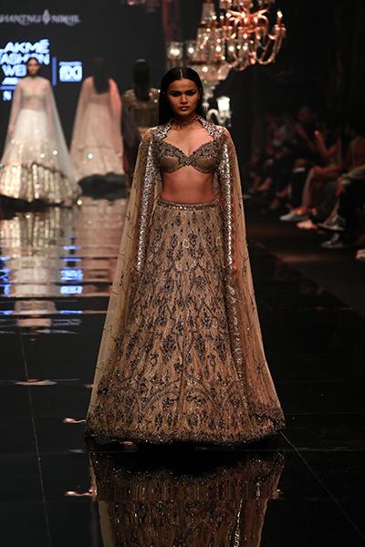 Kriti Sanon walks for designer duo Shantnu-Nikhil at Lakme Fashion Week 2022