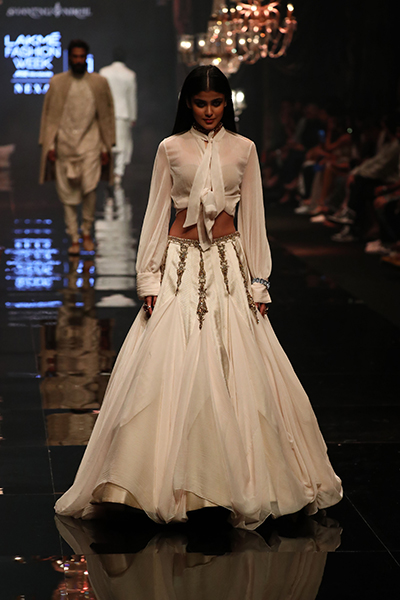 Kriti Sanon walks for designer duo Shantnu-Nikhil at Lakme Fashion Week 2022