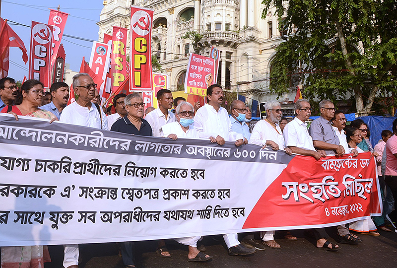 Left Front rallies in protest against Mamata govt over SSC job issue