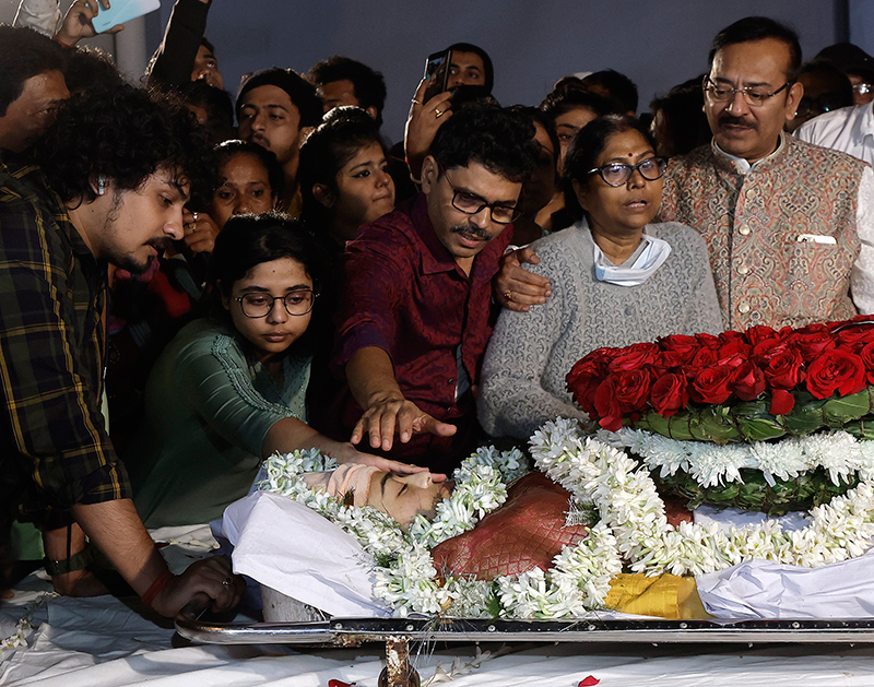 Kolkata bids final goodbye to actress Aindrila Sharma