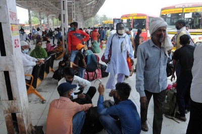 India's active caseload declines to 14,704; less than 15,000 after 707 days