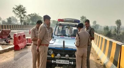 Uttar Pradesh: Road accident claims seven lives of family on Yamuna Expressway