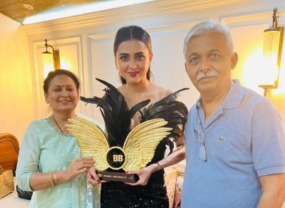 Television actor Tejasswini Prakash wins Big Boss 15 title