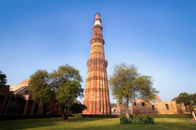 New Delhi: Hindu group gives call for Hanuman Chalisa at Qutub Minar, stopped by Police