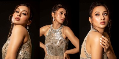 Catch how Mimi Chakraborty geared up for Filmfare Awards night