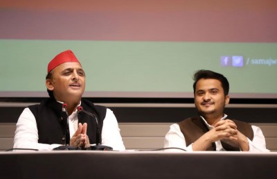 Akhilesh Yadav to contest UP Assembly polls: Sources