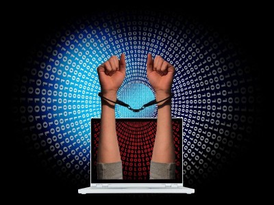 Delhi Police busts gang running Chinese instant loan racket; operatives sent user data, Rs 500 cr to China