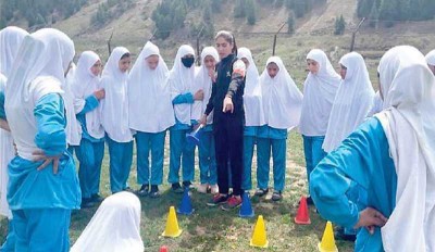 Jammu and Kashmir: Football training camp for girls held at Gurez