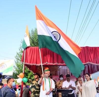 Jammu and Kashmir: LG Manoj Sinha hoists tricolor in Srinagar